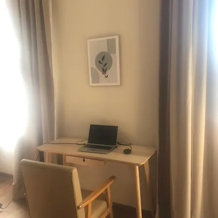 아파트 Central Apartments